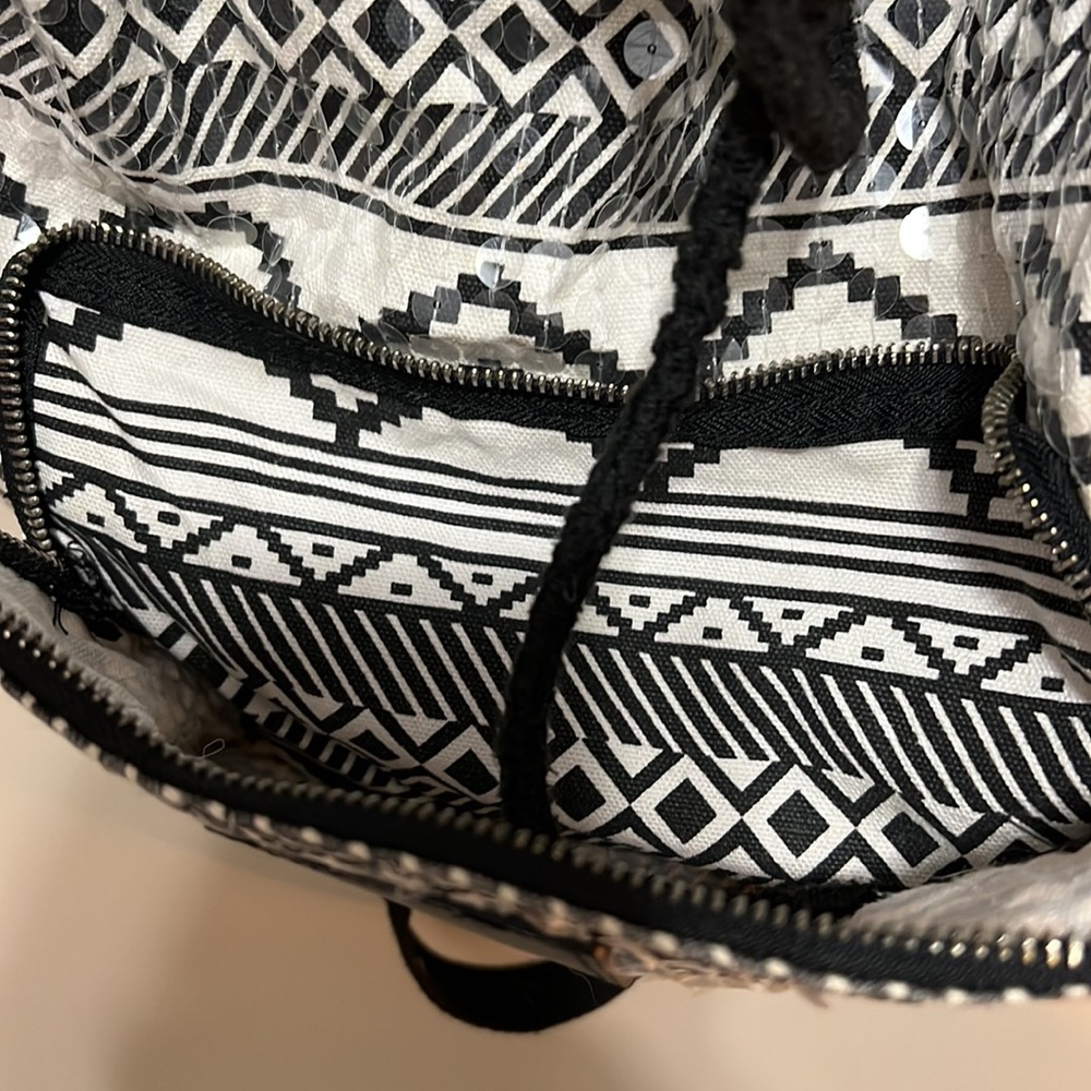 Pink Drawstring Aztec print & sequin back pack w/ adjustable straps - Picture 3 of 7